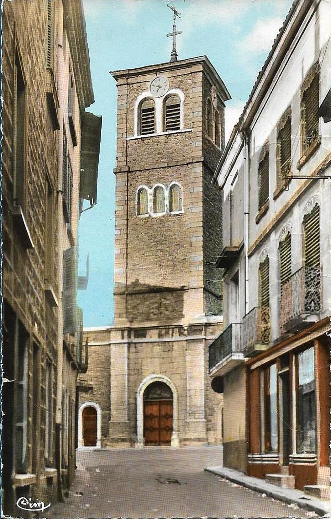 eglise vue generale facade entree 1967 retouchee
