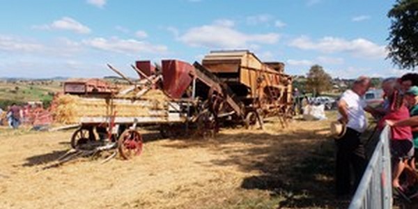 photo fete batteuse chevrieres 01 09 2018